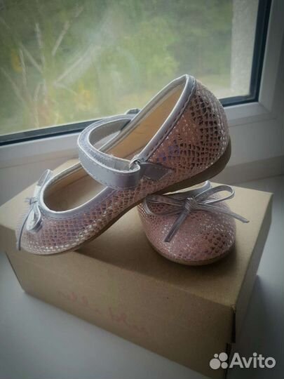 Туфли детские новые