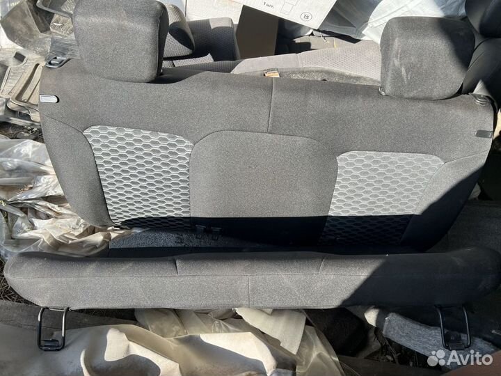 Сиденье заднее LADA Granta FL седан
