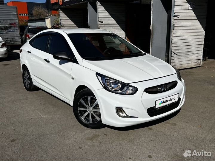 Hyundai Solaris 1.6 AT, 2013, 207 000 км