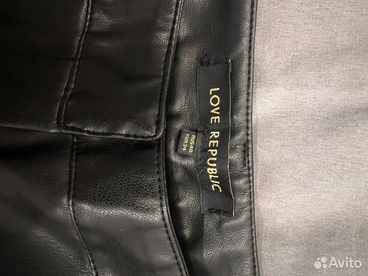 Шорты бермуды экокожа love republic