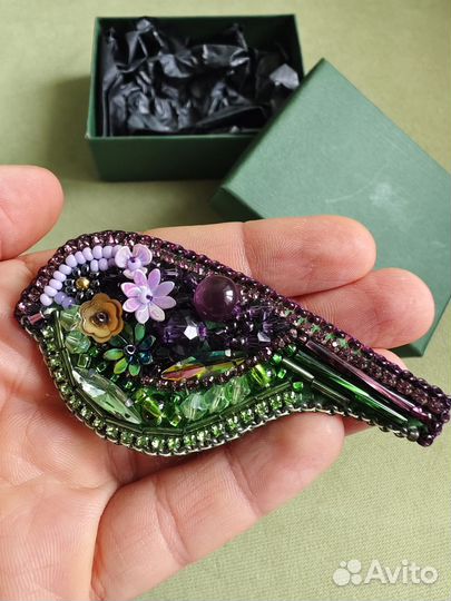 Брошь ручной работы от Юлии Батыровой