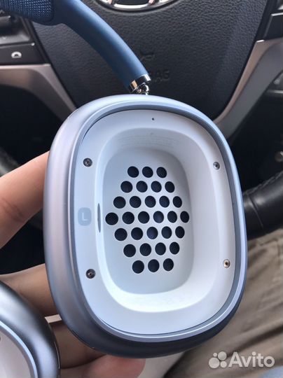 Apple airpods max sky blue