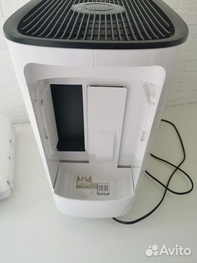 Мойка воздуха Philips HU5930