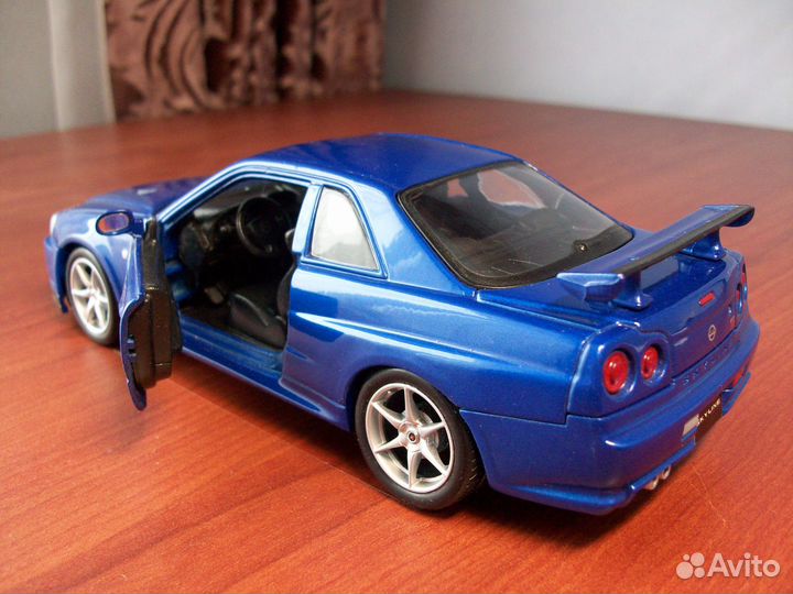 Maisto 1/24 Nissan Skyline R34 GT-R V Spec II 2001