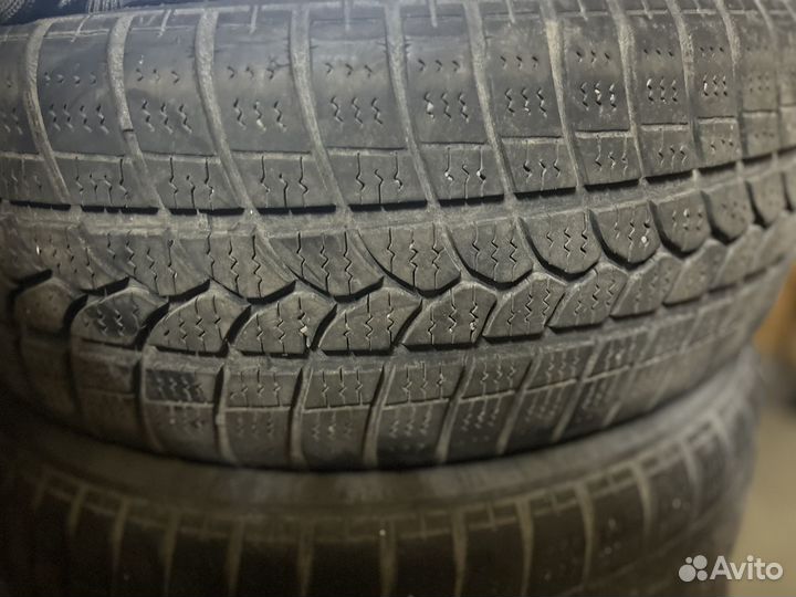 Tigar Winter 215/55 R17