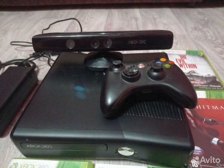 Xbox 360s 250 gb