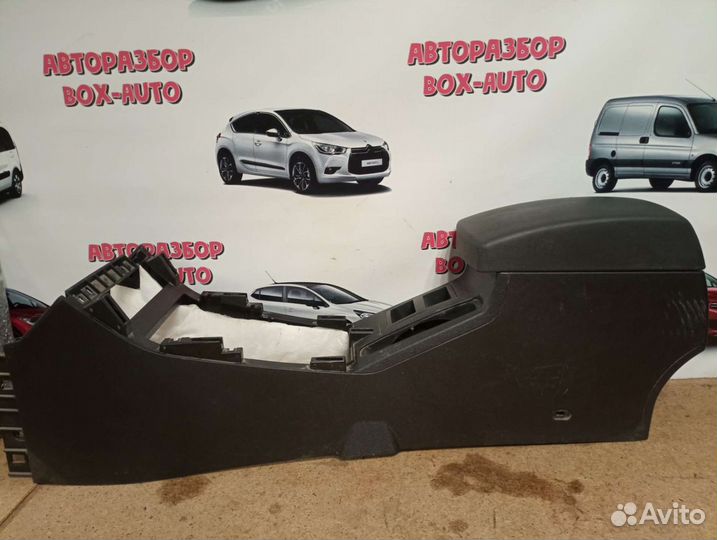 Центральный тоннель с подлокотником Lifan X60