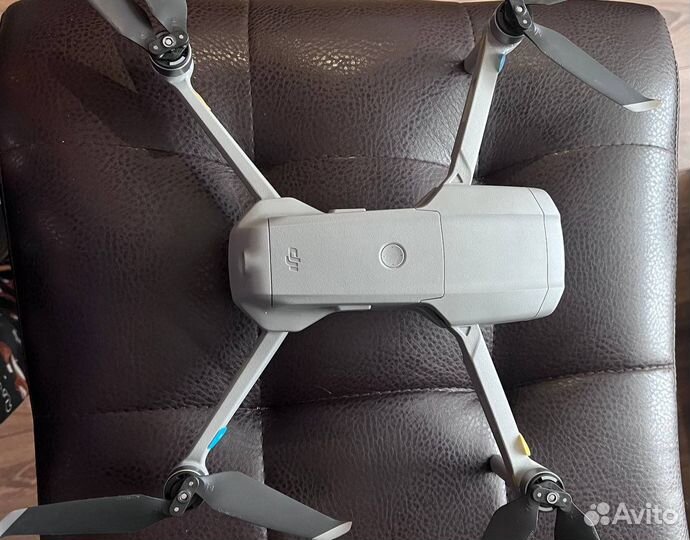 Квадрокоптер DJI Mavic Air 2 Fly More Combo