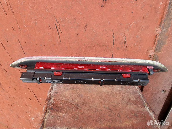 Фонарь стоп-сигнал Форд Фокус 1 универсал