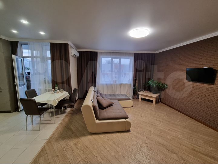 3-к. квартира, 82 м², 16/17 эт.