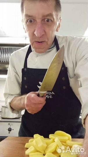 Повар в столовую