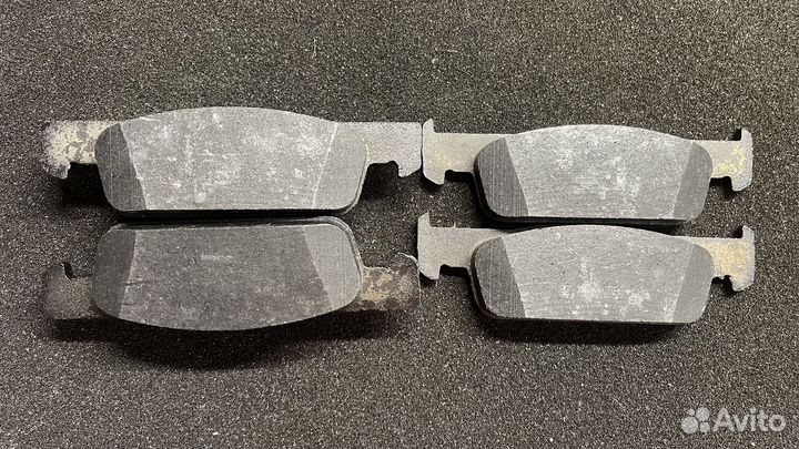 Колодки передние TRW на Рено Логан 2