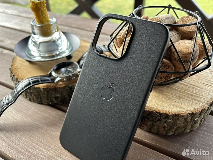 Чехол iPhone 14 Pro Max черный Кожа