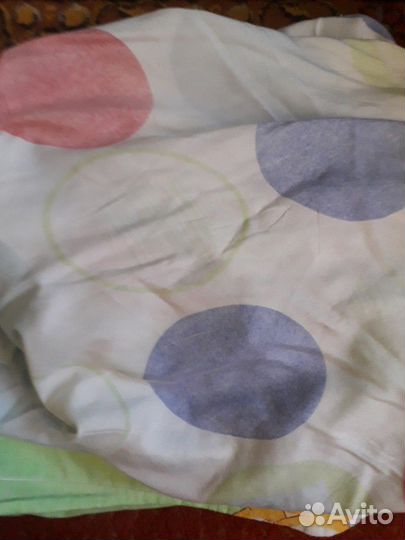 Подушка,пододеяльник,2 простыни на резинках