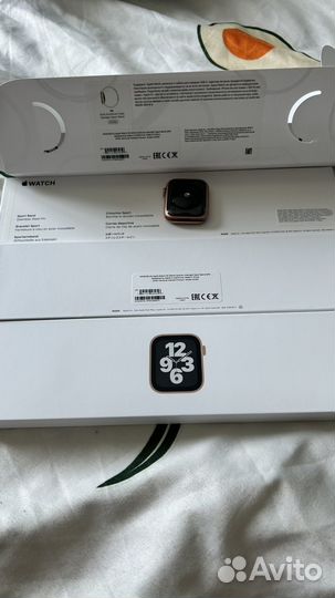 Часы apple watch se 44 mm