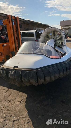 Аэролодка BRP hoverjet GT