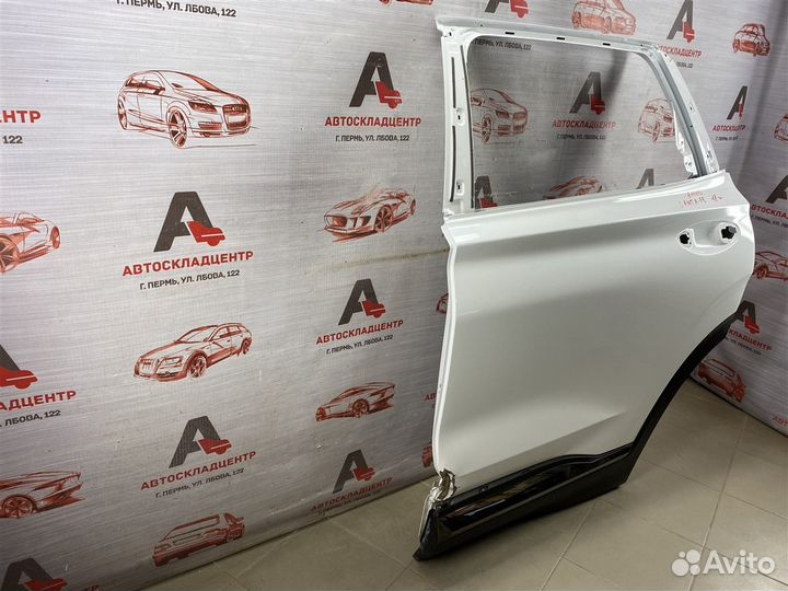 Дверь задняя левая Hyundai Santa-Fe с 2018 года