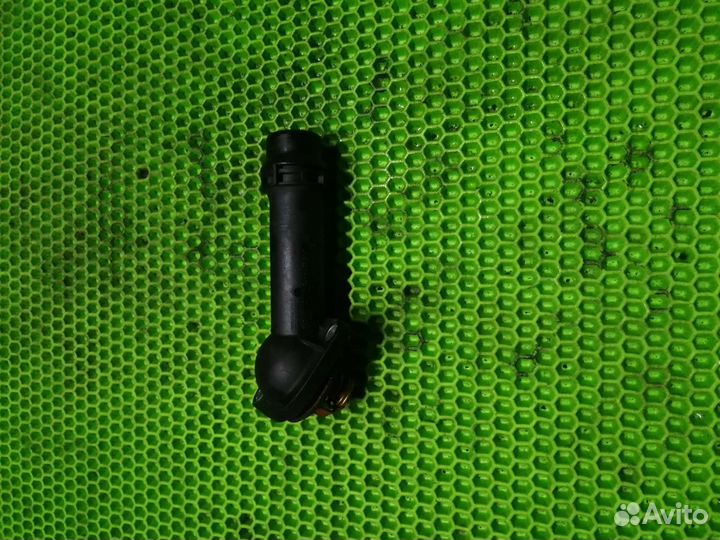 Термостат с корпусом audi a4 TDI BRE, BLB