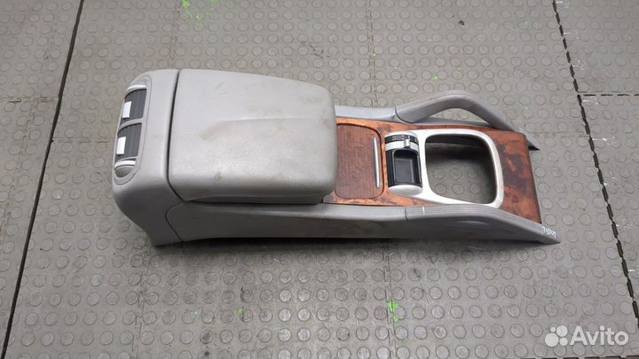 Консоль салона Porsche Cayenne, 2004