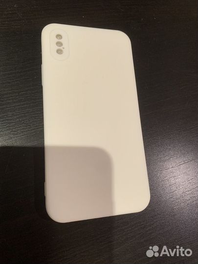 Чехол на iPhone x белый