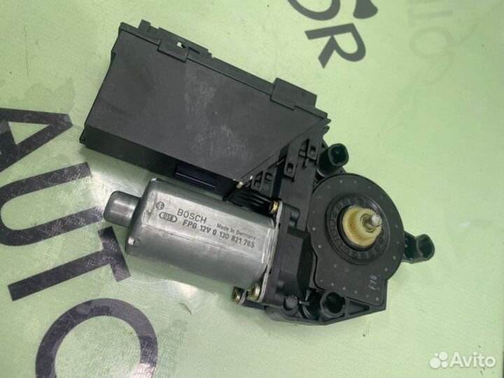 Мотор стеклоподъемника задний левый Volkswagen