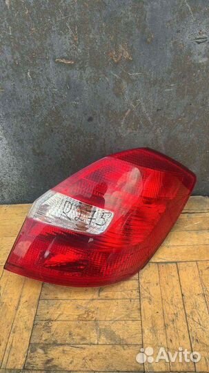 Фонарь задний правый Skoda Fabia 2 1.2 2007-2015