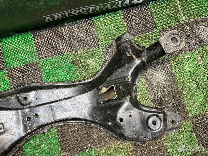 Подрамник передний Toyota Rav 4 20 2000-2005