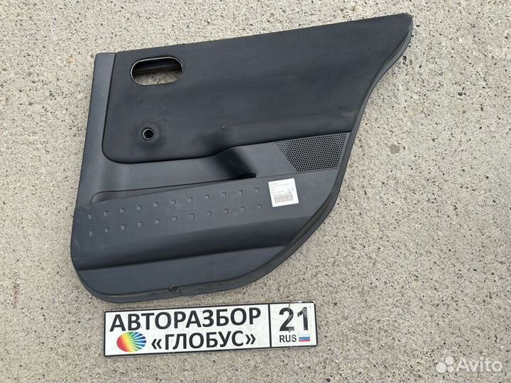 Обшивка двери задняя левая Renault Megane 2