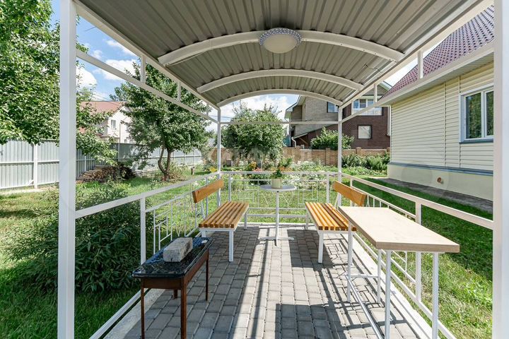 Дом 196 м² на участке 10 сот.