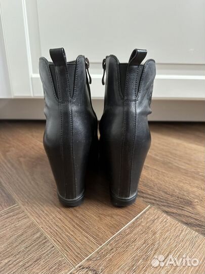 Ботильоны на танкетке 37 размер