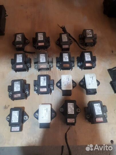 Датчик ускорения ESP А 002 542 66 18 мерседес 211