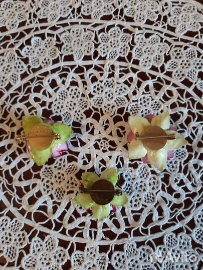 Винтажные фарфоровые броши. Англия