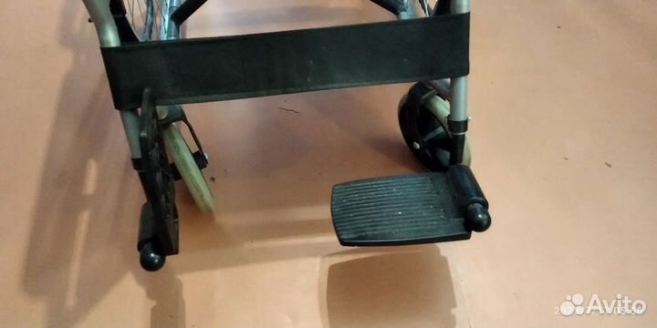 Инвалидная коляска складная бу