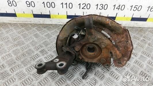 Ступица передняя правая toyota auris E150 (5LV26N9