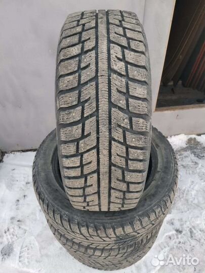 Kumho I'Zen KW22 215/55 R17 98T