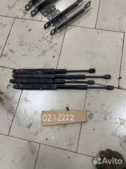 Амортизатор капота Мерседес S W222