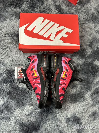 Nike air max tn plus supreme