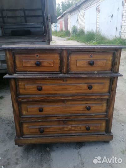 Антикварный комод