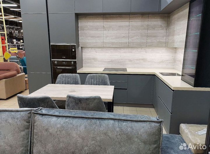 Кухонный гарнитур угловой