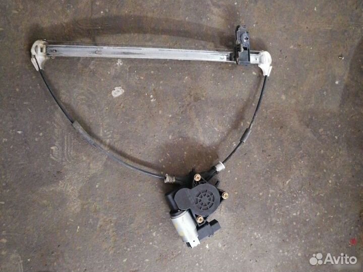 Стеклоподъемник задний правый Mazda 6 GG