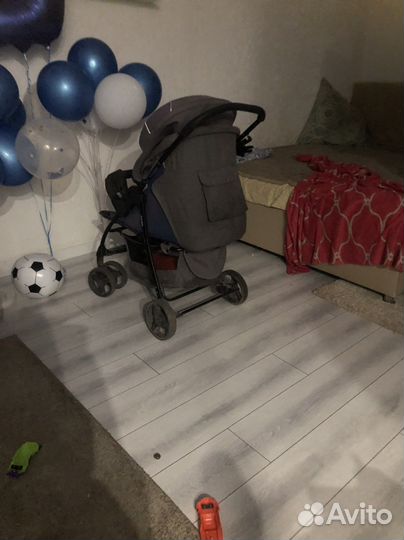 Прогулочная коляска