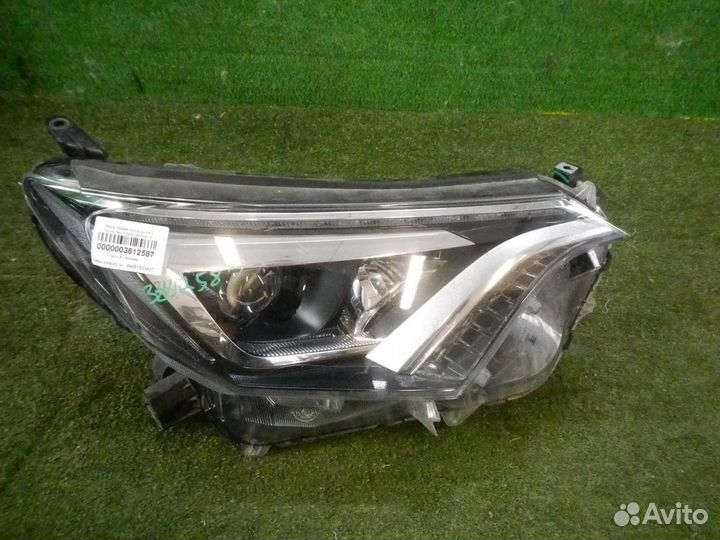 Фара правая Toyota RAV4