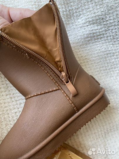 Резиновые сапоги