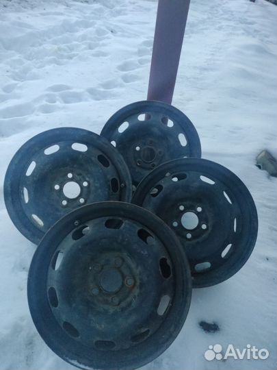 Штампованные диски r15