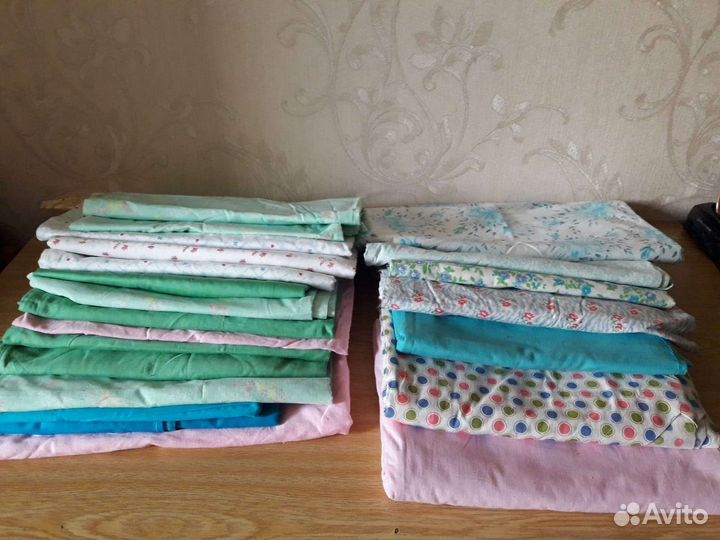 Постельное белье. ссср.5новые.Одеяла,пледы подушки