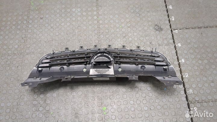 Решетка радиатора Opel Zafira B