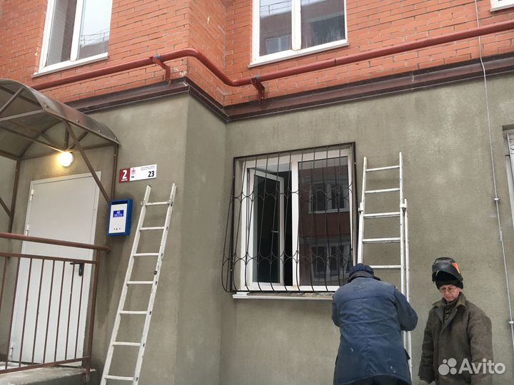 Металлические решётки на окна / изготовление