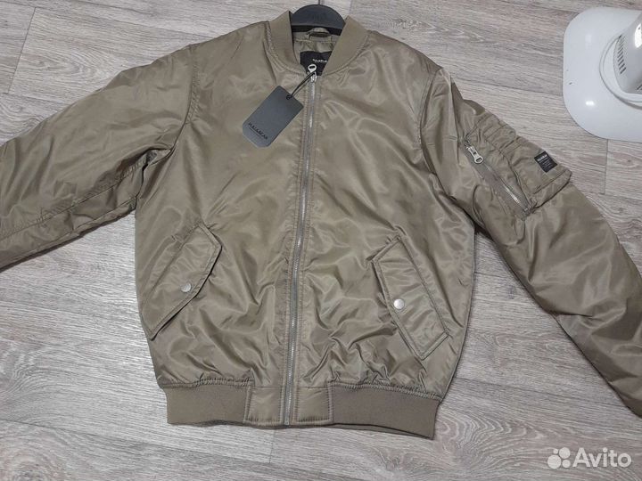 Бомбер Pull&bear