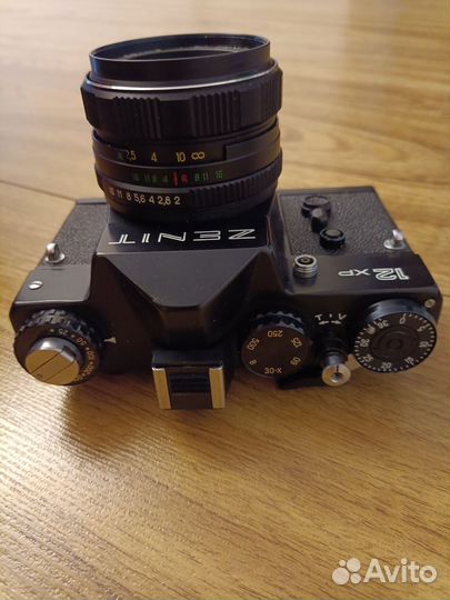 Пленочный фотоаппарат Зенит-12 хр