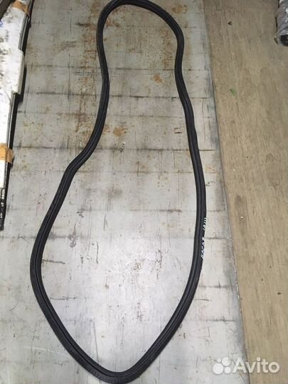 Уплотнитель крышки багажника audi a4 b7